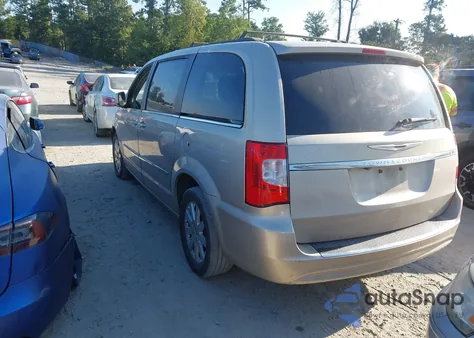 2014 Chrysler Town & Country Touring z USA, uszkodzony, nr VIN 2C4RC1BGXER434017